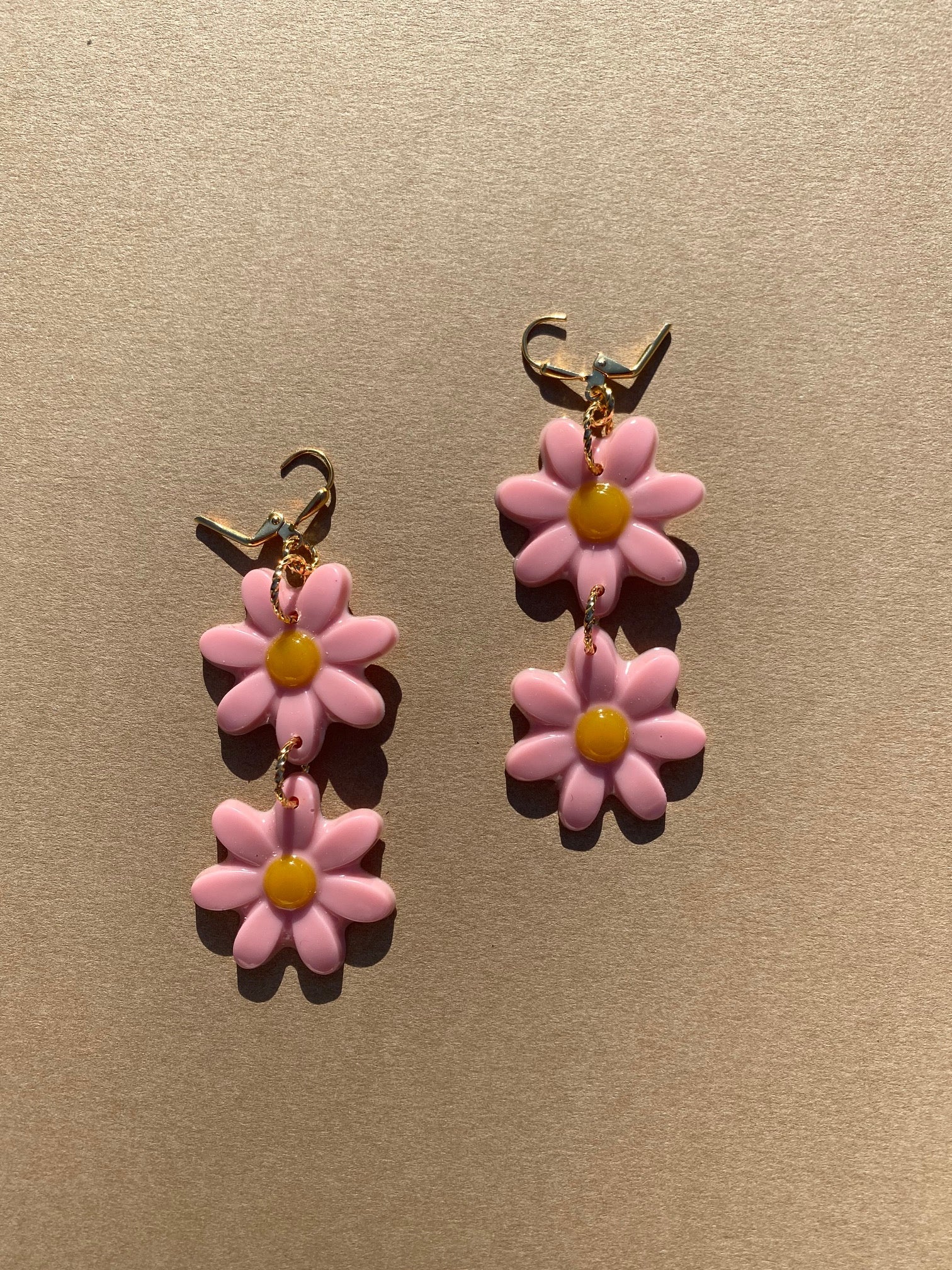 DOUBLE DAISIES IN DUSTY ROSE